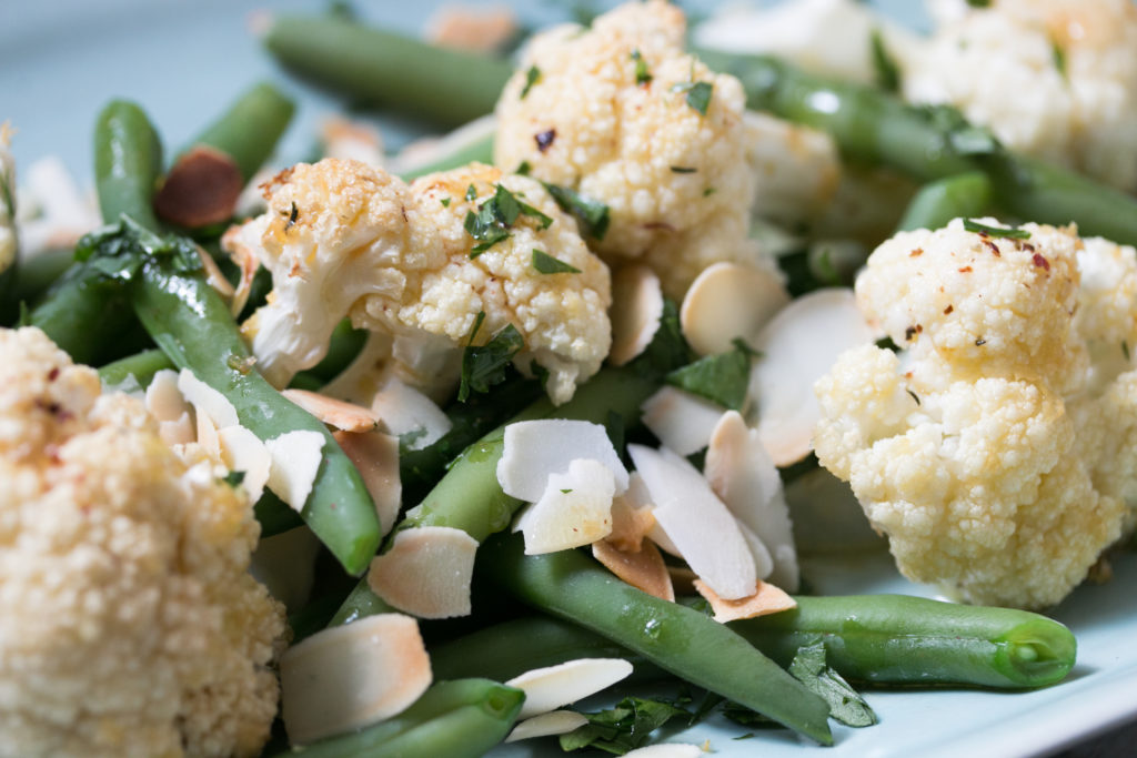 Blumenkohlsalat mit grünen Bohnen / LouMalou.ch