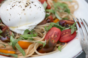 Tomaten Spaghetti mit Burrata Rezept