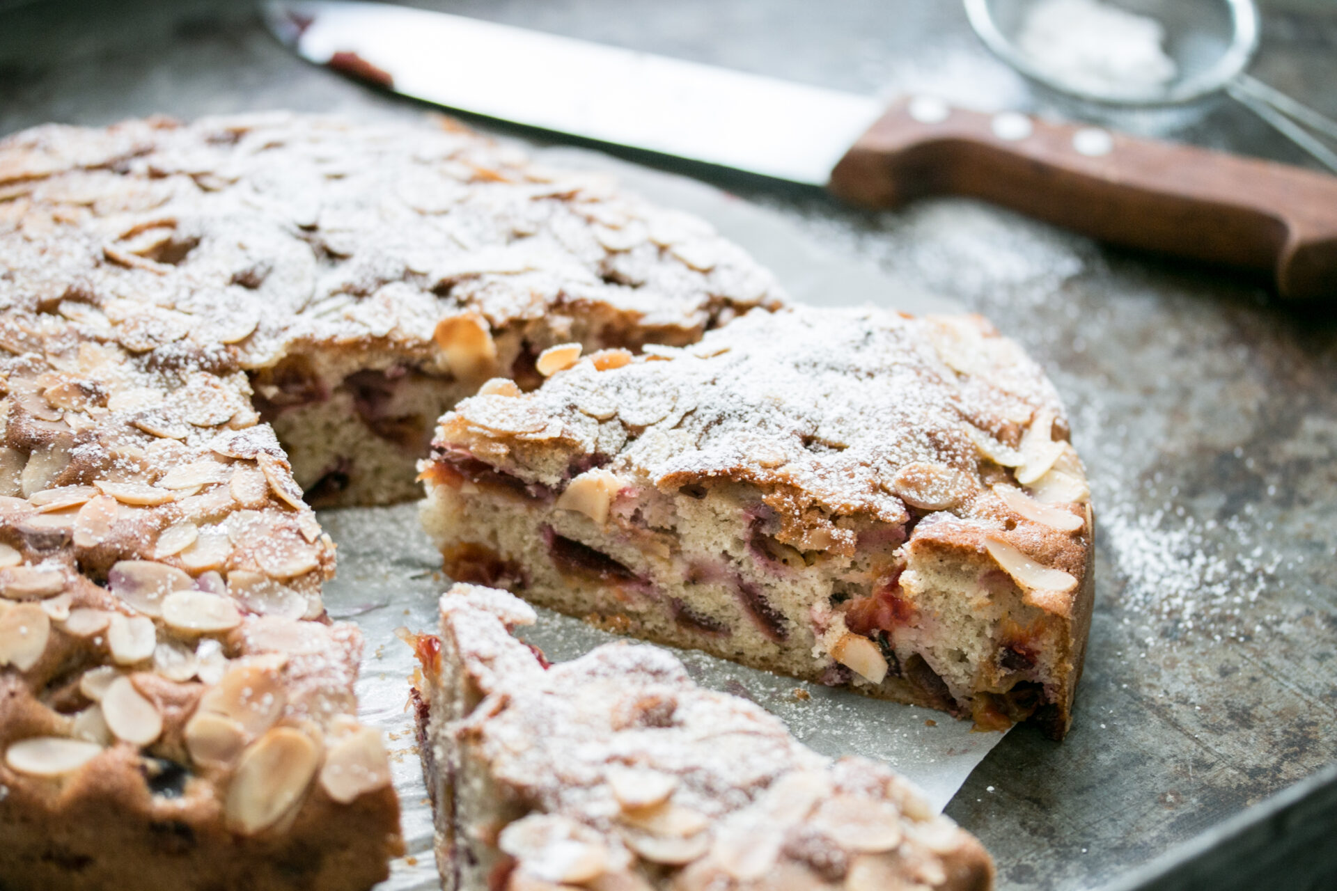 Saftiger Zwetschgenkuchen Rezept