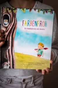 Farbenfroh personalisiertes Buch zum Verschenken