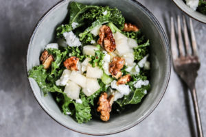 Grünkohl Salat mit Birnen