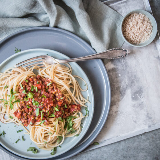 Vegane Spaghetti mit Linsenbolognese Rezept