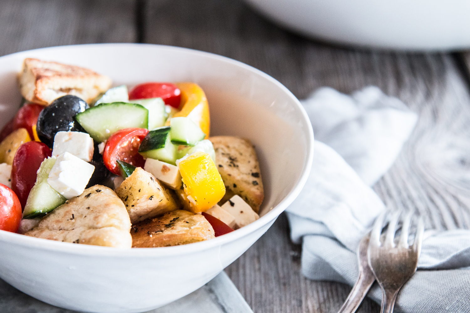 Griechischer Salat mit Pita Rezept