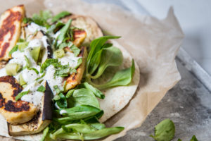 Auberginen und Halloumi Wrap Rezept