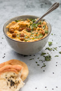 Kürbishummus mit Pitabrot