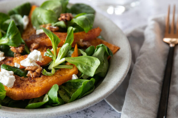 Nüsslisalat mit Kürbis und Ziegenfrischkäse-2797