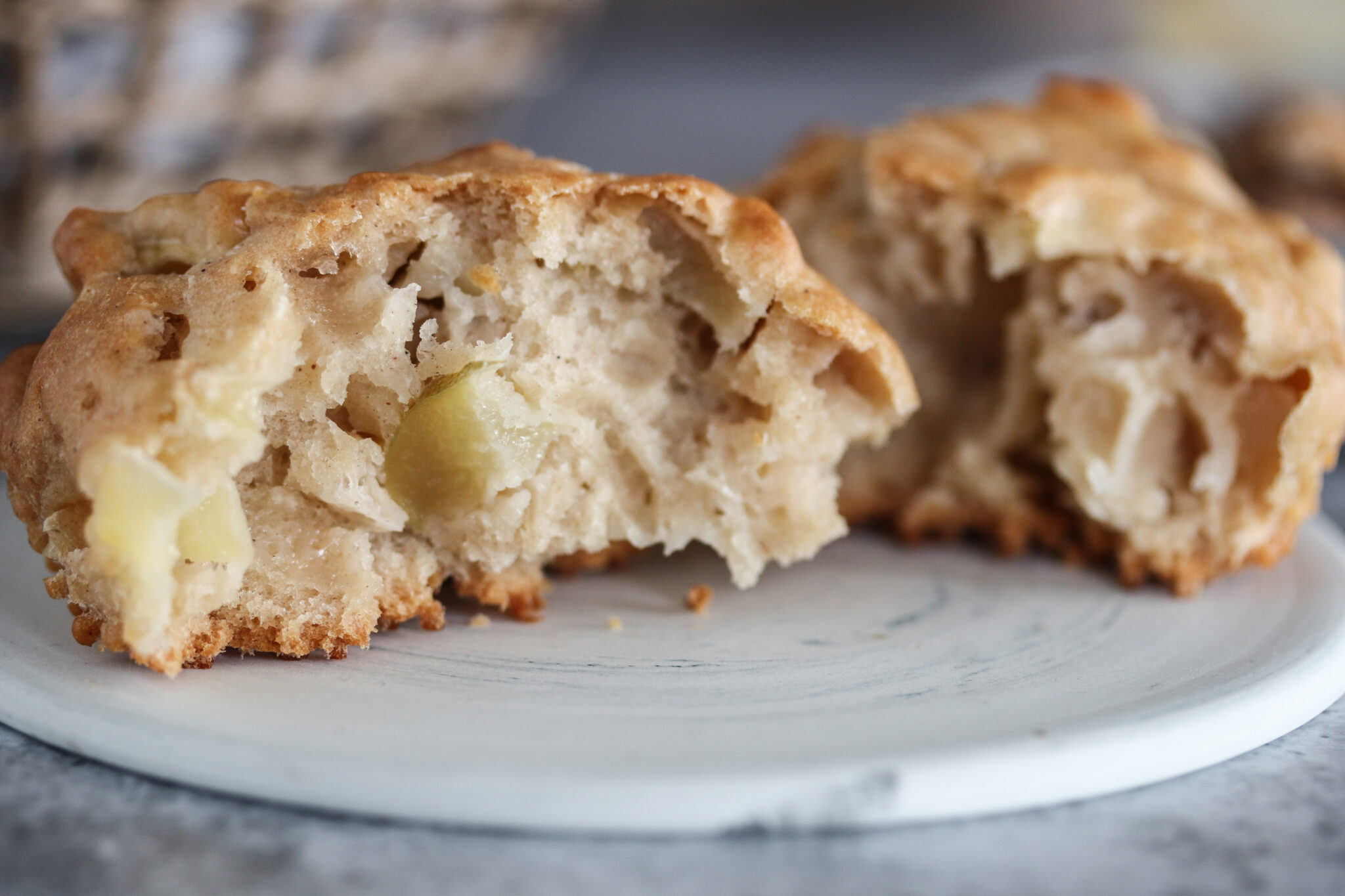 Superschnelle, saftige Apfelbrötchen / LouMalou.ch