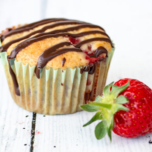 Luftige Erdbeermuffins / LouMalou.ch