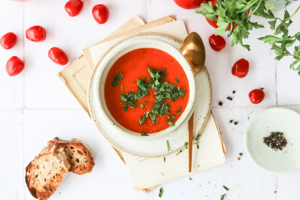 Gazpacho - Sommerrezepte - kalte Suppen - LouMalou Rezepte - Tomaten